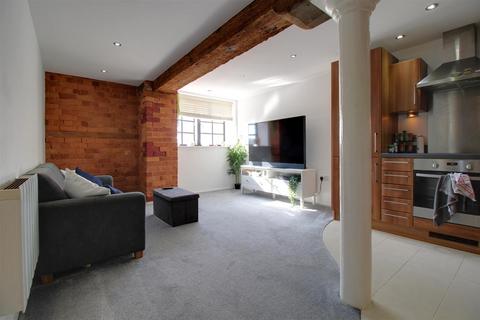 2 bedroom apartment for sale, Lock Warehouse, Gloucester Docks