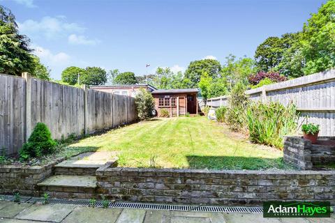 4 bedroom terraced house for sale, Friary Road, London N12