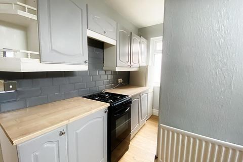 2 bedroom apartment to rent, Marondale Avenue, Newcastle Upon Tyne