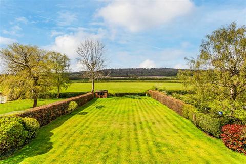 43 Park Road, Oxted, RH8 0AN