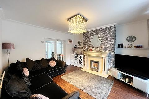 3 bedroom semi-detached house for sale, Kings Road, Kings Estate, Wallsend