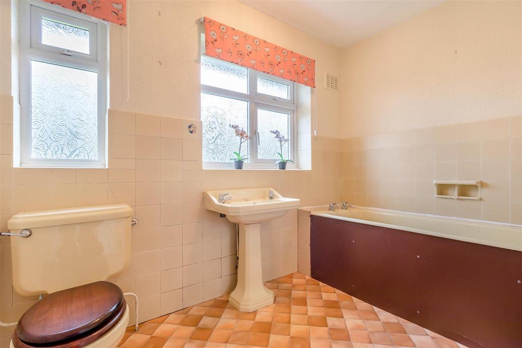 8599261-interior22.jpg