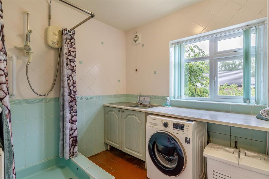 8599261-interior06.jpg