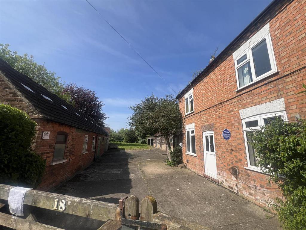 18 Fiskerton Road (Ullyats Cottage)