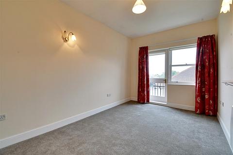 2 bedroom apartment for sale, Chauncy Court, Hertford SG14