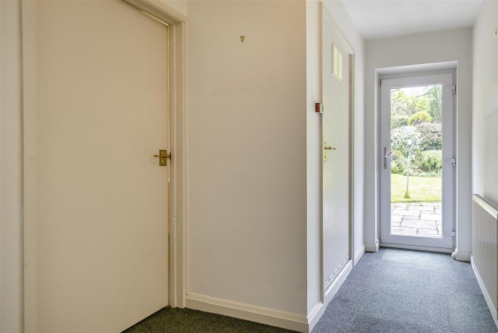 8599248-interior05.jpg