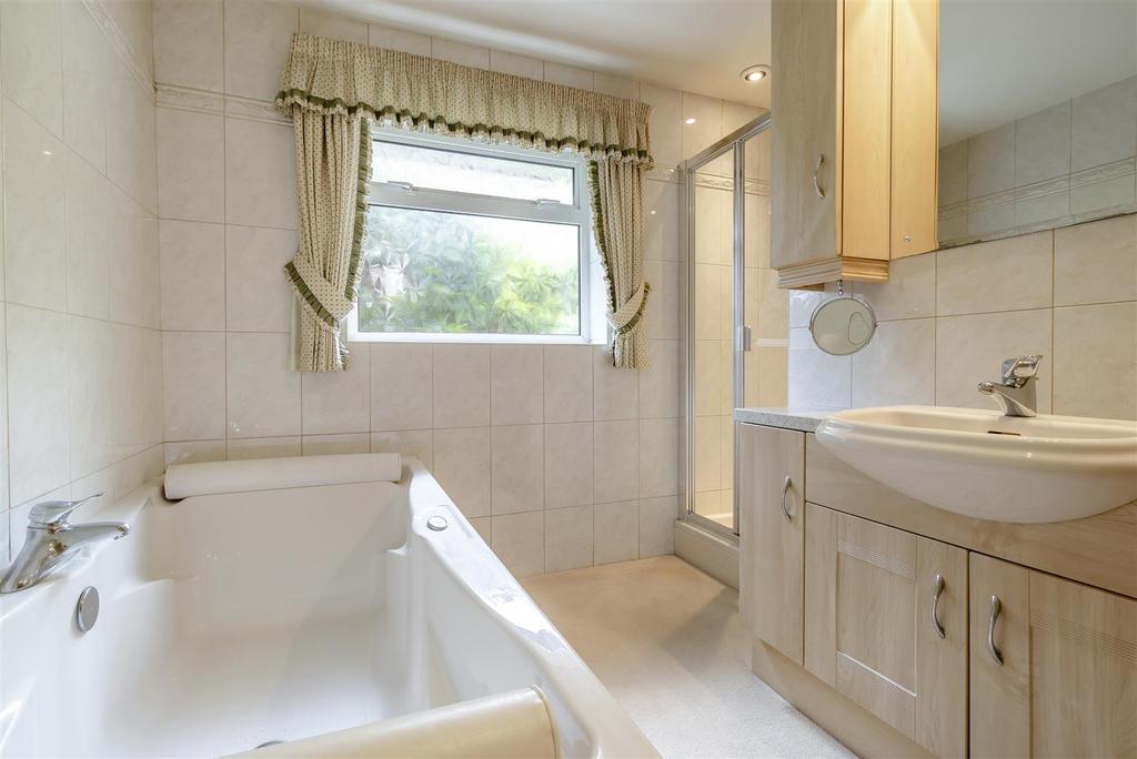 8599248-interior19.jpg