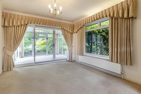 4 Chestnut Drive, Mansfield, NG18 4PW