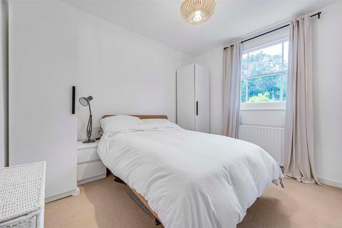 1 bedroom flat to rent, Connaught Road, Stroud Green
