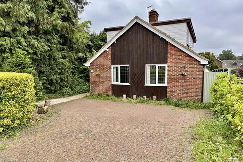 4 bedroom detached house for sale, New Road, Ditton, Aylesford