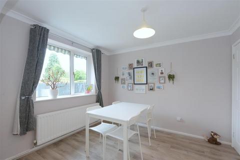 3 bedroom end of terrace house for sale, Ferndale Road, Sundorne, Shrewsbury