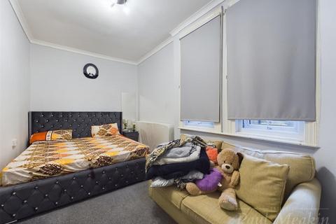 3 bedroom apartment for sale, London Road, Croydon