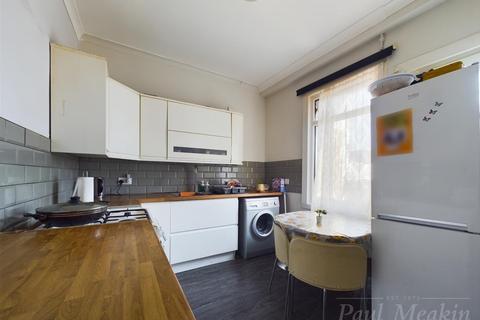 3 bedroom apartment for sale, London Road, Croydon