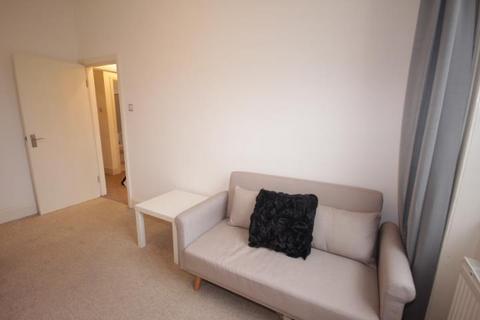 1 bedroom flat to rent, Argyle Square, Kings Cross, London