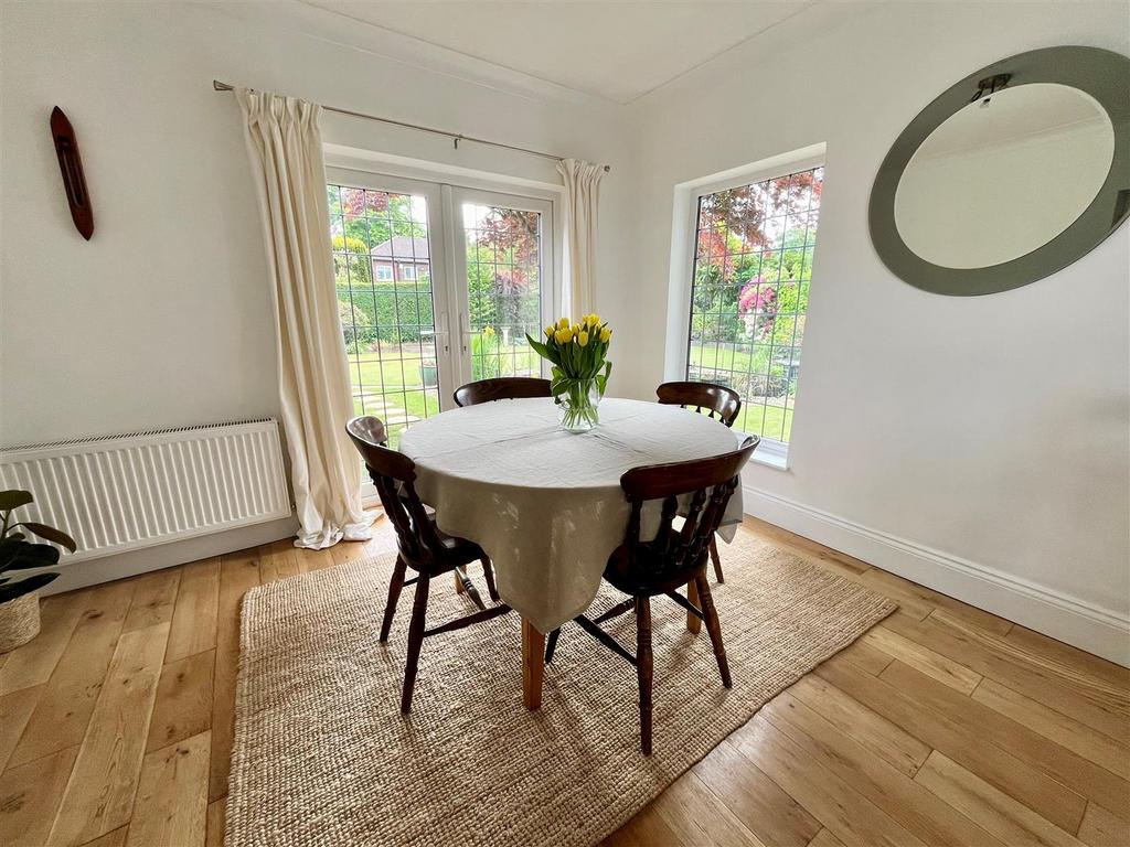 Kitchen/Breakfast Room