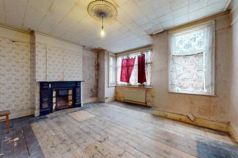 4 bedroom terraced house for sale, Clifford Gardens, Kensal Rise, London
