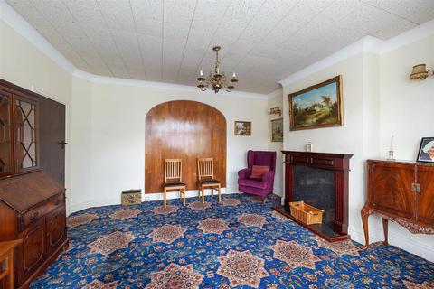 10 Wordsworth Avenue, London, E18 2HE