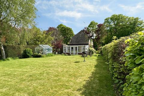 Lordsmeade Cottage Hurtmore Road, Godalming, GU7 2DY