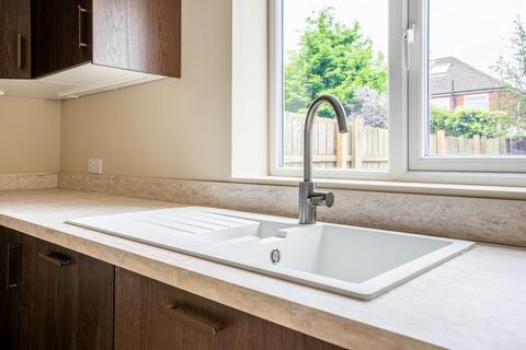 35 Alexander Avenue, York, YO31 9HX