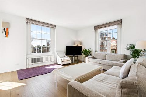 3 bedroom flat for sale, North End House, Fitzjames Avenue, London, W14