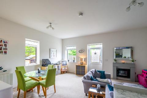 2 bedroom apartment for sale, Amy Johnson Way, York
