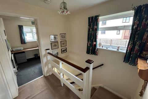 Loughlin The Cwm, Knighton, LD7 1HG