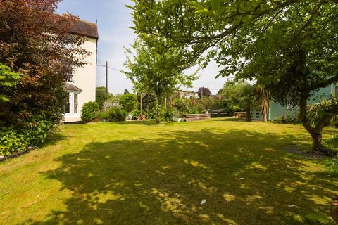 4 bedroom detached house for sale, Welshpool Road, Bicton Heath, Shrewsbury