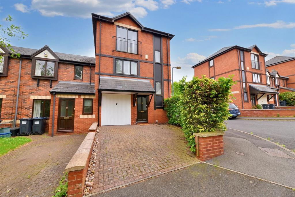 Park Hill Road, Birmingham B17 3 bed end of terrace house - £365,000