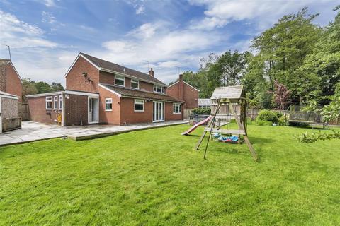 4 bedroom detached house for sale, Woodlands Grove, Higher Heath