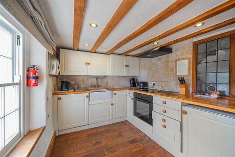 Island House The Warren, Polperro, Looe, PL13 2RD