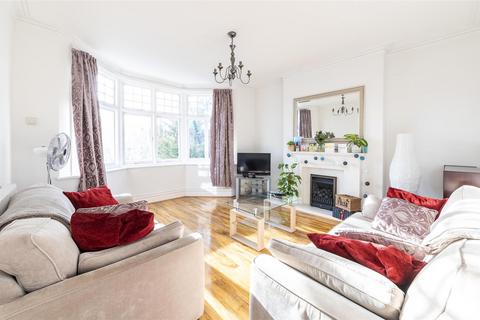 2 bedroom flat for sale, Boileau Road, Ealing, W5