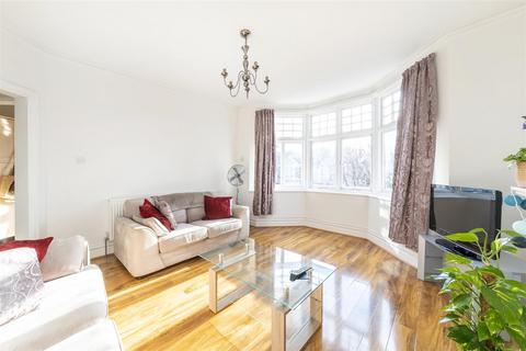 2 bedroom flat for sale, Boileau Road, Ealing, W5