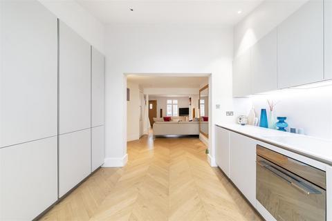 75 Warwick Road, London, W5 5QE