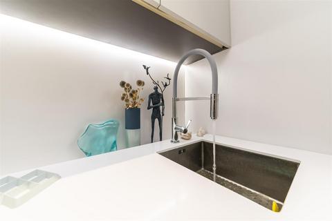 75 Warwick Road, London, W5 5QE