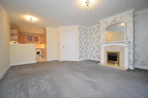 2 bedroom apartment for sale, Benton Mews, Wakefield WF4