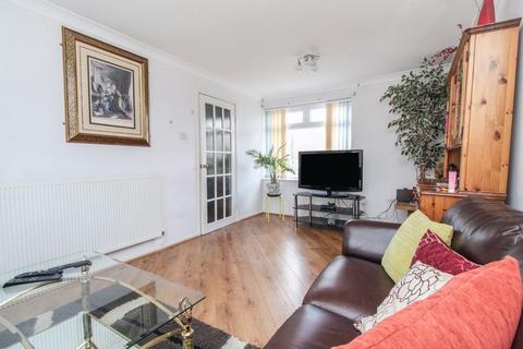 3 bedroom terraced house for sale, Proctor Close, Bedford MK42