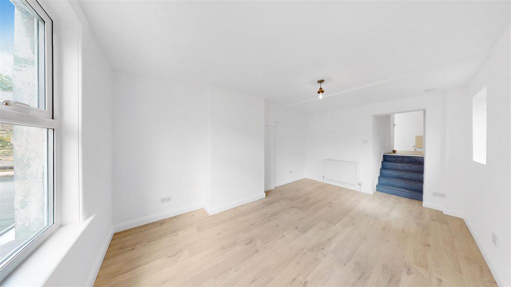 Flat 1, 358 brockley road  - 4 Eh13m Srk LEf Yj Iab Noj.