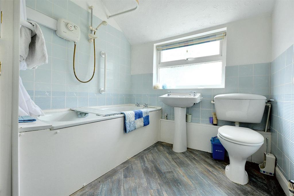 Bathroom.jpeg