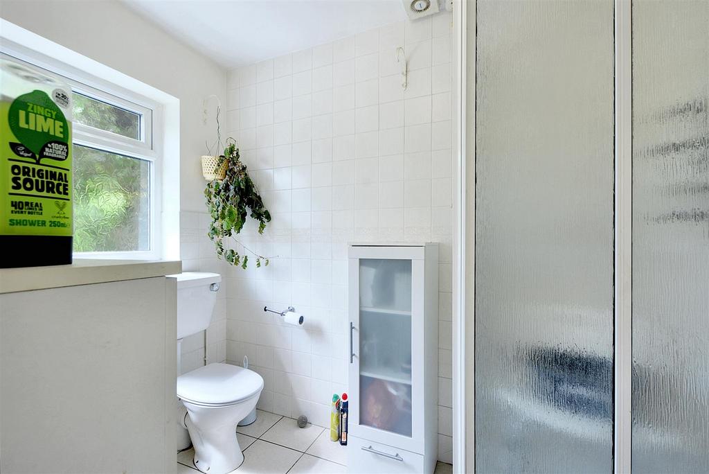 Shower Room 1.jpeg
