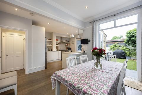 4 bedroom townhouse for sale, Florian Road, London