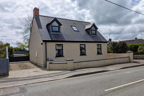 4 bedroom detached bungalow for sale, Llys Araul, 15 St. Davids Road, Letterston