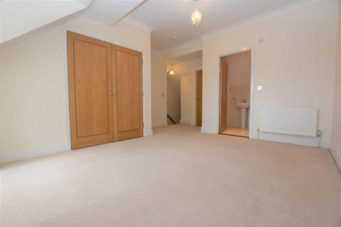 8 Notley Place, Emmer Green, Reading, RG4 8PW