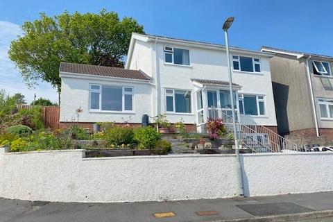 4 bedroom detached house for sale, Parc y Delyn, Carmarthen