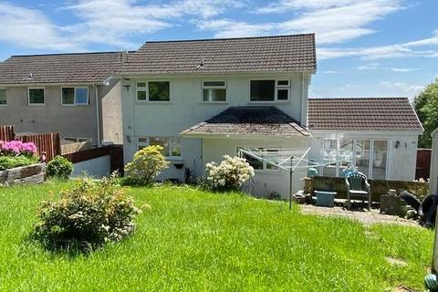 4 bedroom detached house for sale, Parc y Delyn, Carmarthen