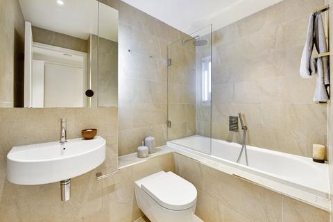 3 bedroom flat for sale, Catherine Place, London, SW1E