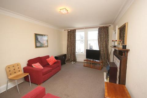4 bedroom flat to rent, Hanover Street, Edinburgh