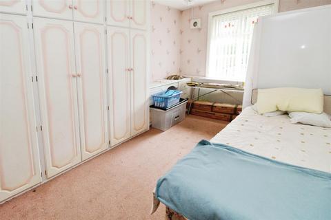 185 Beacon Road, Wibsey, Bradford, BD6 3DX