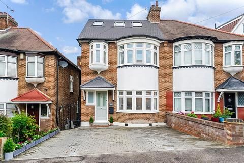 4 bedroom semi-detached house for sale, Brindwood Road, London E4