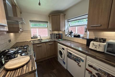2 bedroom semi-detached house for sale, Dowry Road, Lees, Oldham
