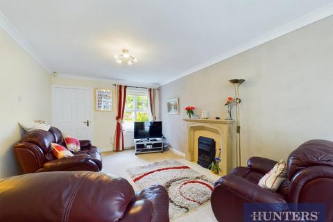 3 bedroom detached house for sale, Badminton Close, Bridlington